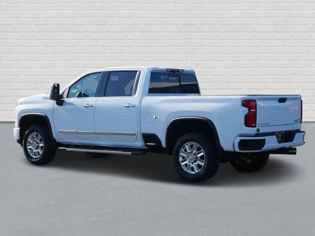 Used 2024 Chevrolet Silverado 2500HD High Country with VIN 2GC4YREY7R1113426 for sale in Stillwater, Minnesota